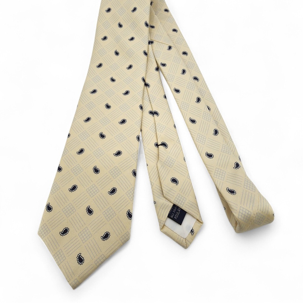 Raymond Levine Necktie Couturier Collection 100% Silk Beige Paisley Print Tie